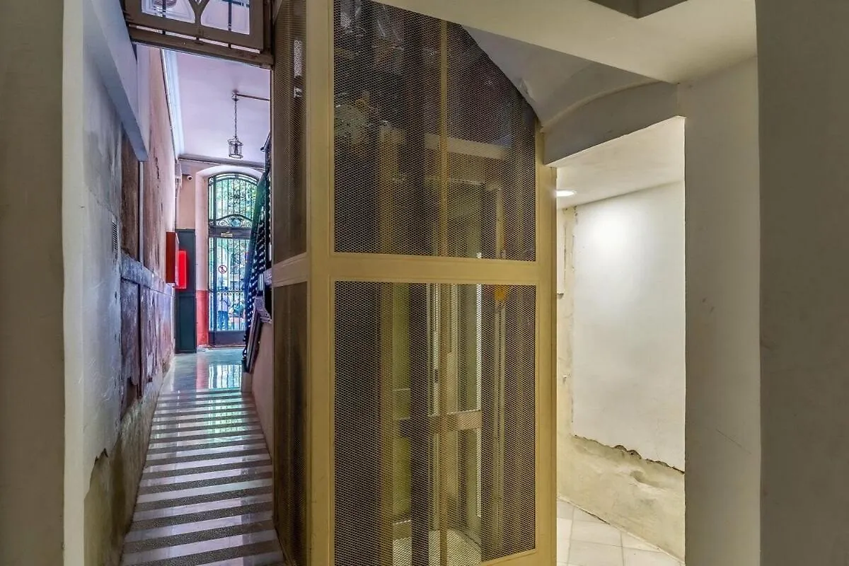 Canela Homes Barcelona Arc De Triomf דירה